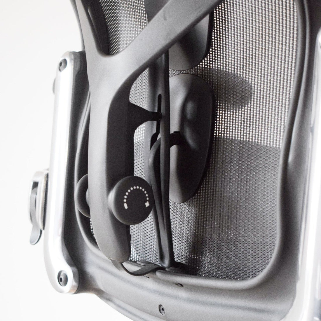 How to Size a Herman Miller Aeron: The Complete Guide to A, B and C - thegoodchairs