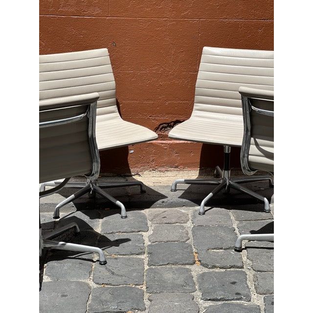 Herman Miller Eames Aluminium Group Side Chair, Low Back, White, On Glides