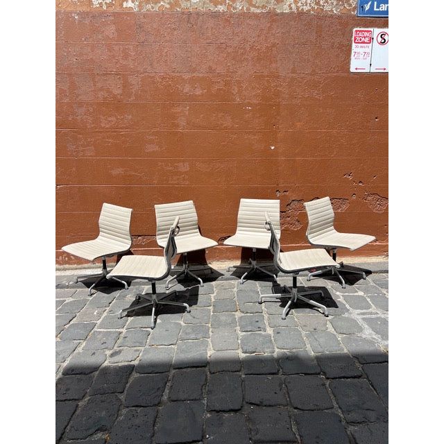 Herman Miller Eames Aluminium Group Side Chair, Low Back, White, On Glides