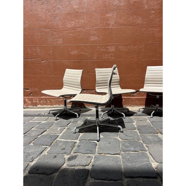 Herman Miller Eames Aluminium Group Side Chair, Low Back, White, On Glides