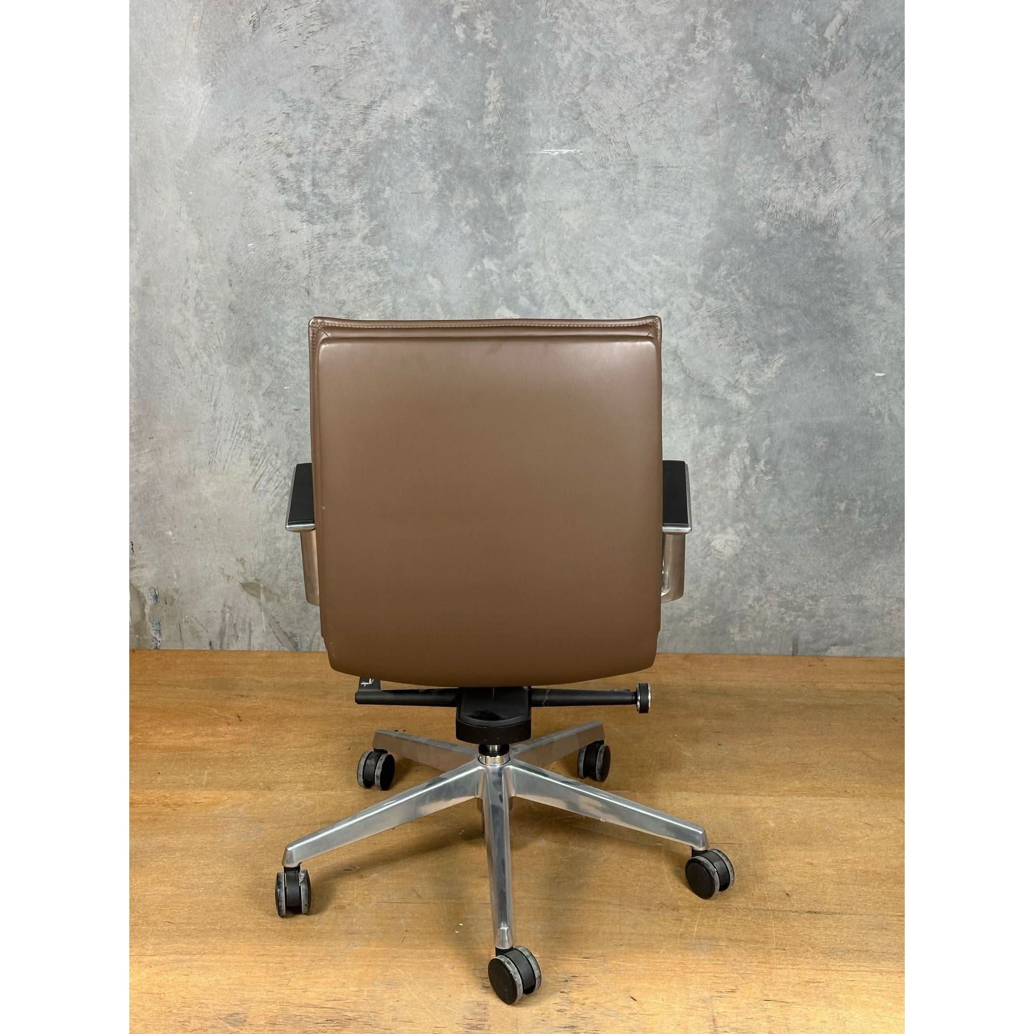 Amalfi Meeting Chair - thegoodchairs