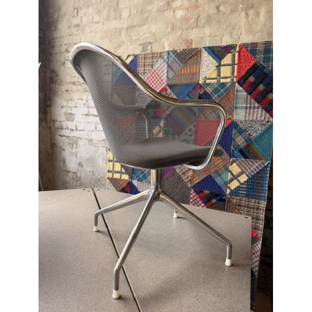 Antonio Citterio Iuta Swivel Chairs for B&B Italia, Grey, Pair - thegoodchairs
