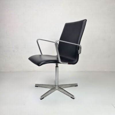 Arne Jacobsen Office Chair - thegoodchairs