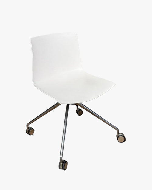 Arper 46 White Office Chair - thegoodchairs