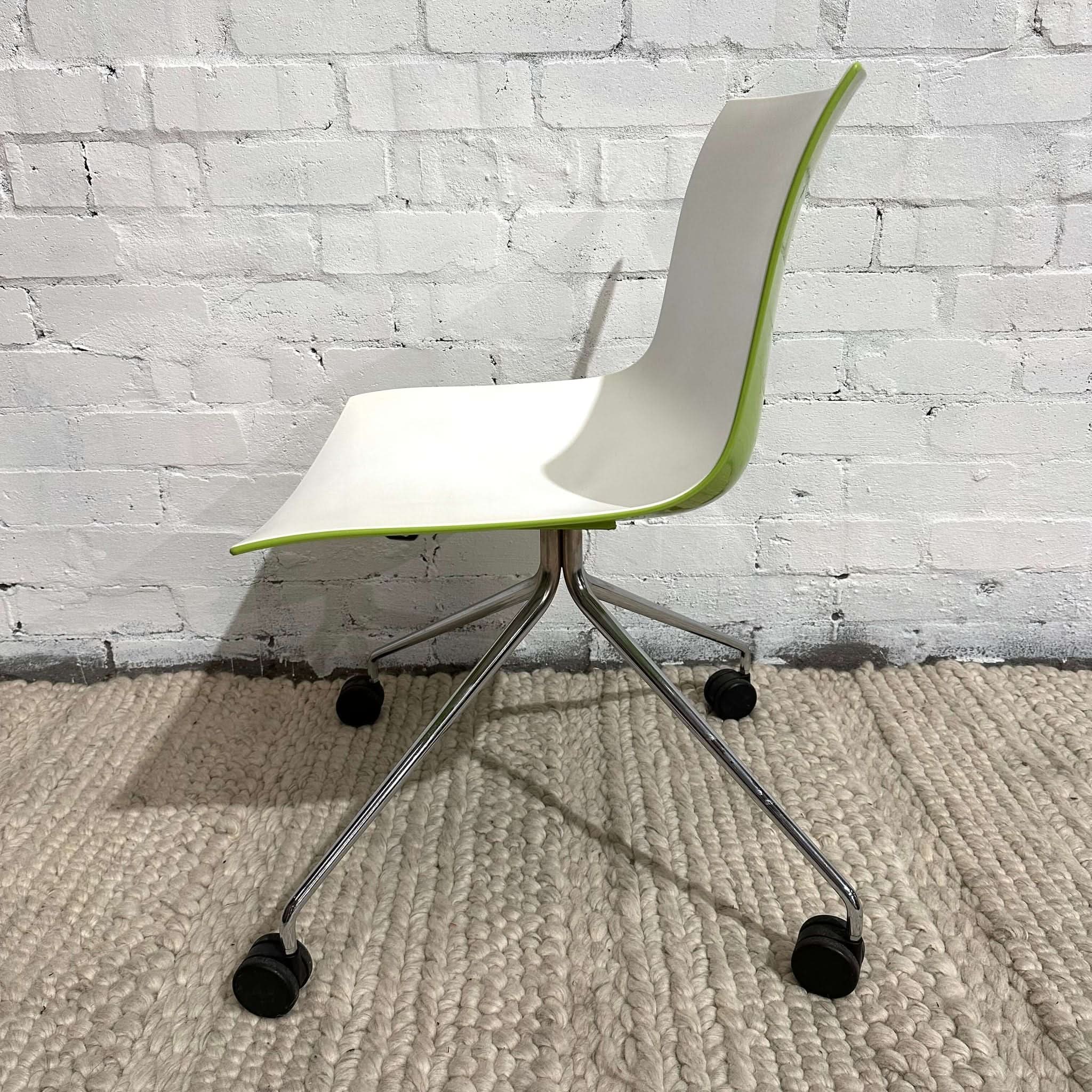 Arper Catifa Desk Chair 4 Star Base on Castors - thegoodchairs