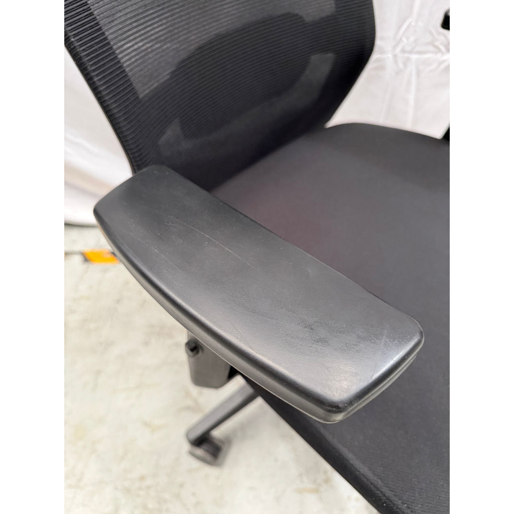 Black Task Chair With Armrests - thegoodchairs