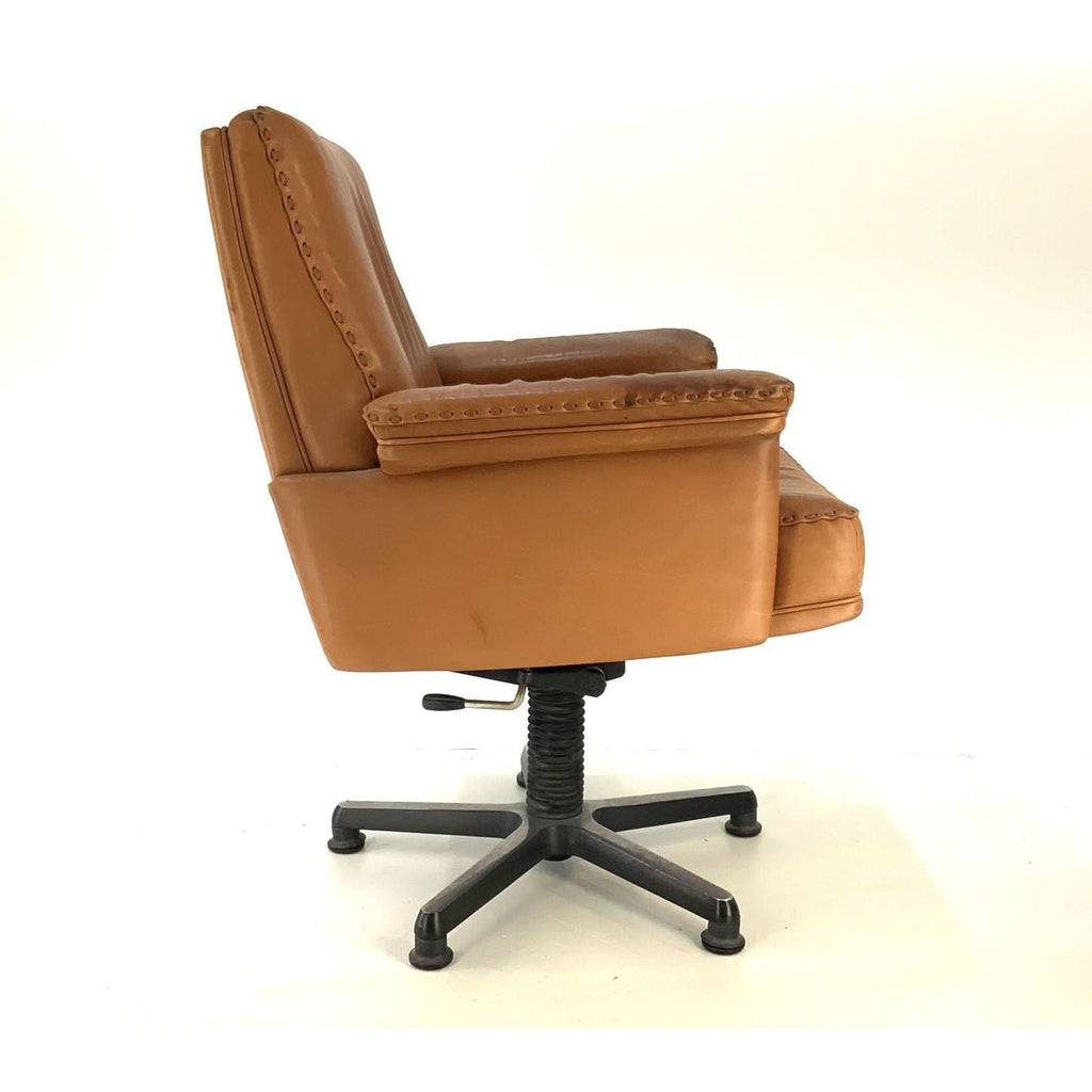 De Sede DS35 31 Executive Office Chair, Tan Leather, Switzerland, 1970s - thegoodchairs