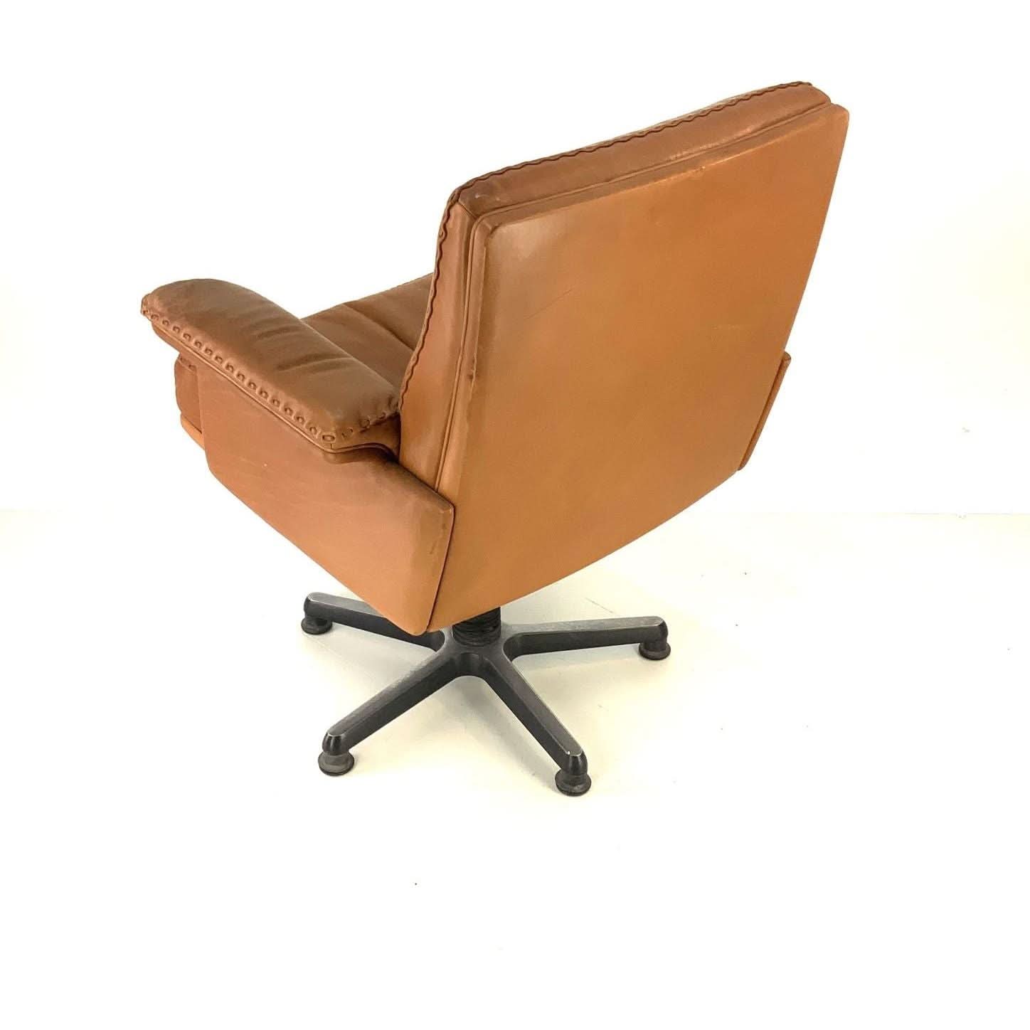 De Sede DS35 31 Executive Office Chair, Tan Leather, Switzerland, 1970s - thegoodchairs