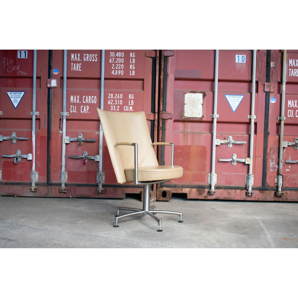 Erik Jørgensen EJ70 “Partner” Swivel Chair by Foersom & Hiort Lorenzen, Butterscotch Leather, Woodmark Australia, c.2001 - thegoodchairs
