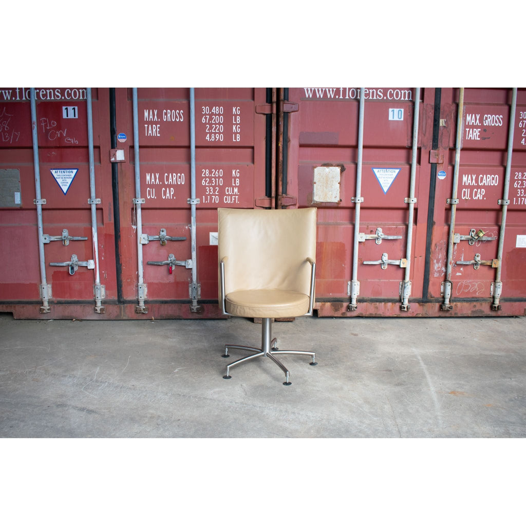 Erik Jørgensen EJ70 “Partner” Swivel Chair by Foersom & Hiort Lorenzen, Butterscotch Leather, Woodmark Australia, c.2001 - thegoodchairs