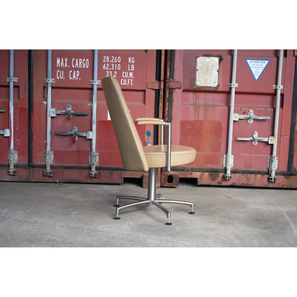 Erik Jørgensen EJ70 “Partner” Swivel Chair by Foersom & Hiort Lorenzen, Butterscotch Leather, Woodmark Australia, c.2001 - thegoodchairs