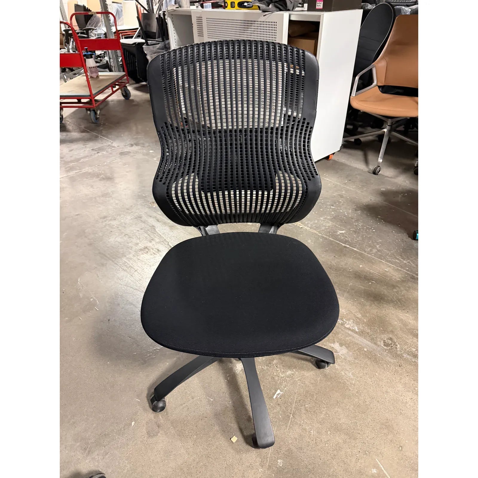 Formway Generation Ergonomic Task Chair, Black - thegoodchairs