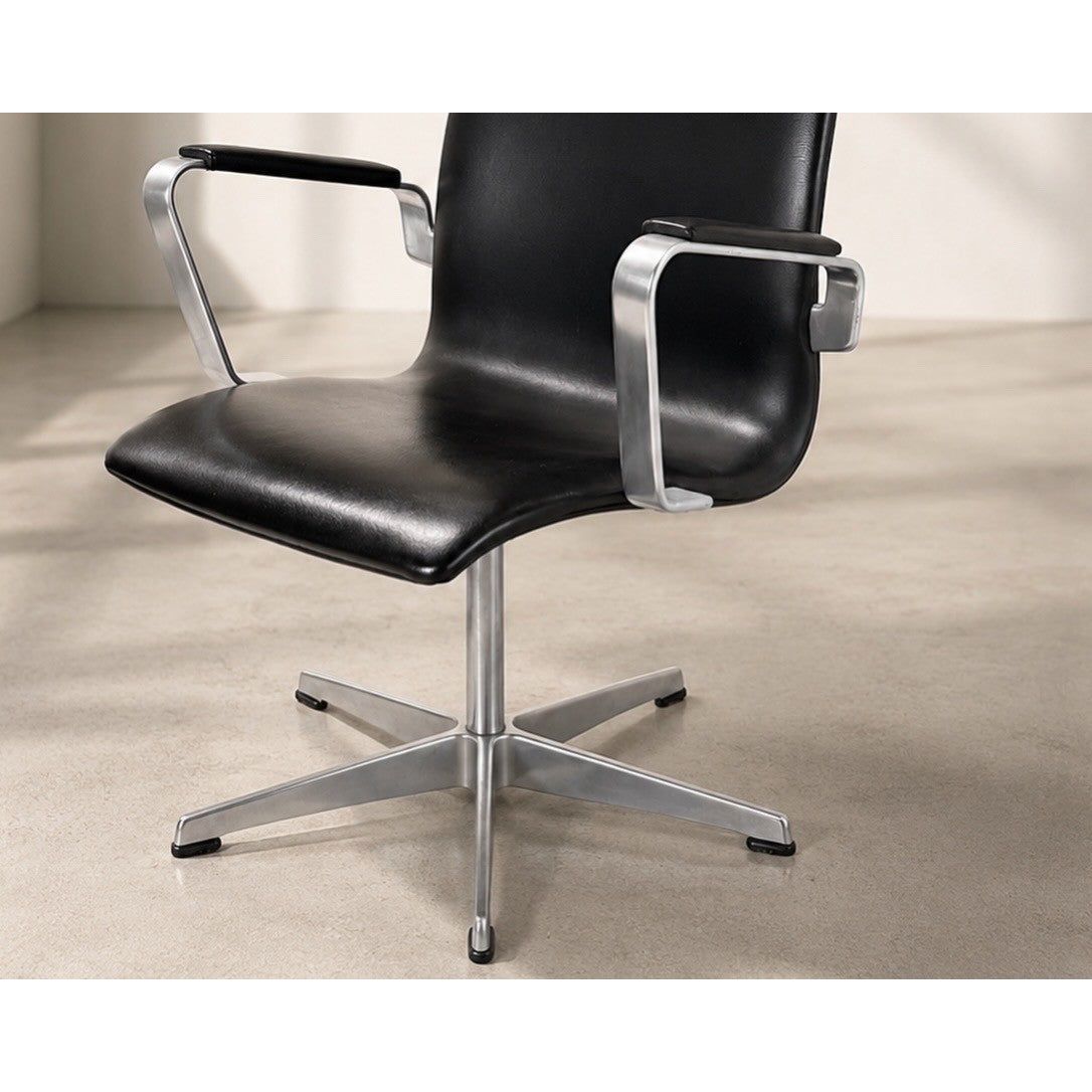 Fritz Hansen Danish Modern Oxford High Back Lounge Chairs, Designed by Arne Jacobsen for - thegoodchairs