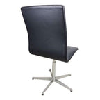 Fritz Hansen Oxford Chair by Arne Jacobsen - thegoodchairs
