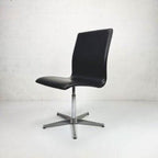 Fritz Hansen Oxford Chair by Arne Jacobsen - thegoodchairs