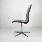 Fritz Hansen Oxford Chair by Arne Jacobsen - thegoodchairs