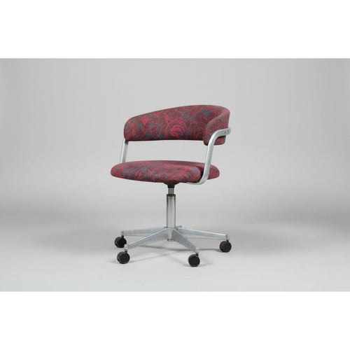 Grant Featherston Original Swivel Chair, Upholstered, Cast Aluminium Five Star Base With Non Rolling Casters - thegoodchairs