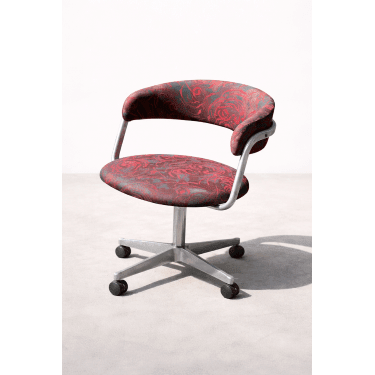 Grant Featherston Original Swivel Chair, Upholstered, Cast Aluminium Five Star Base With Non Rolling Casters - thegoodchairs