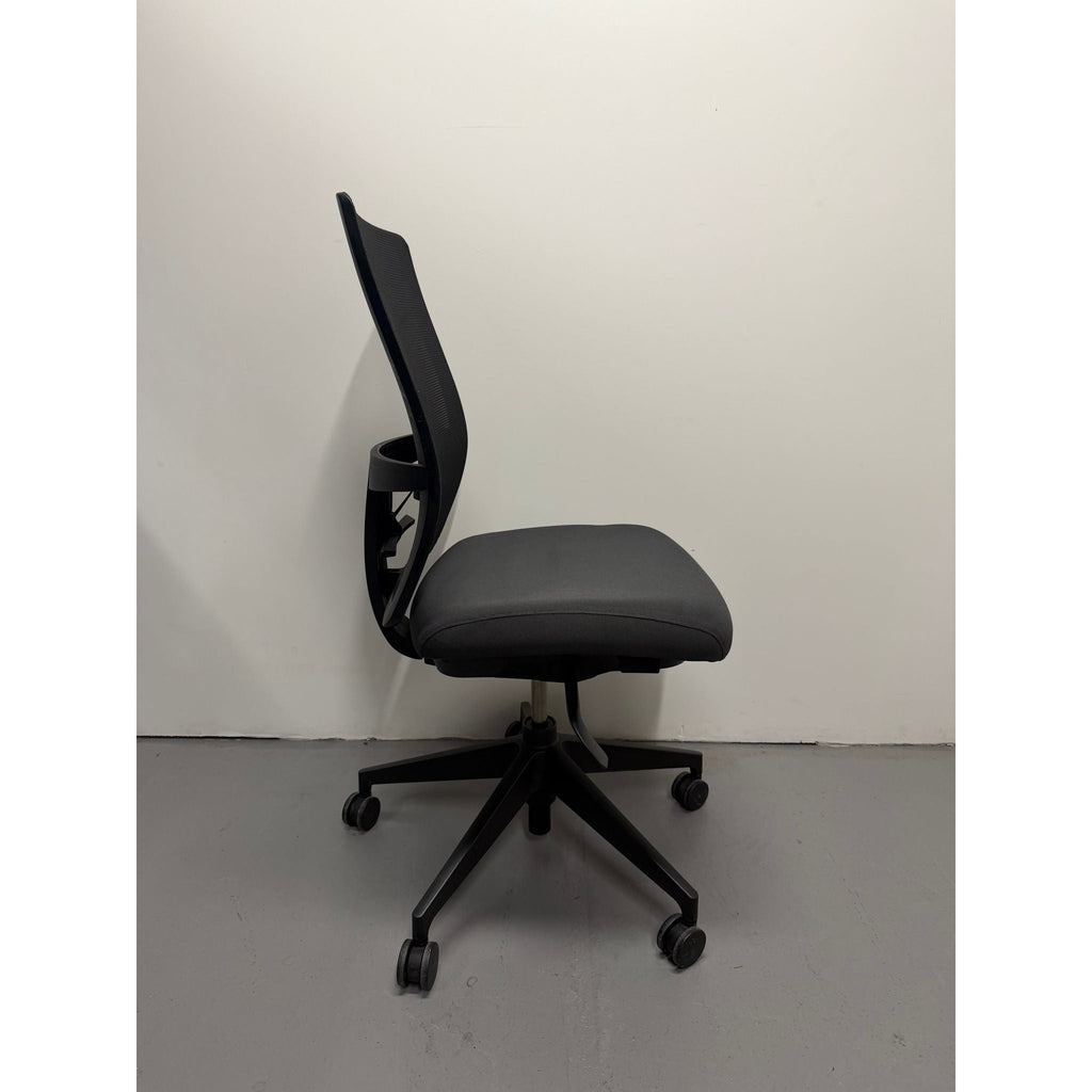 Haworth Aloha - Ergonomic Task Chair - Black - thegoodchairs