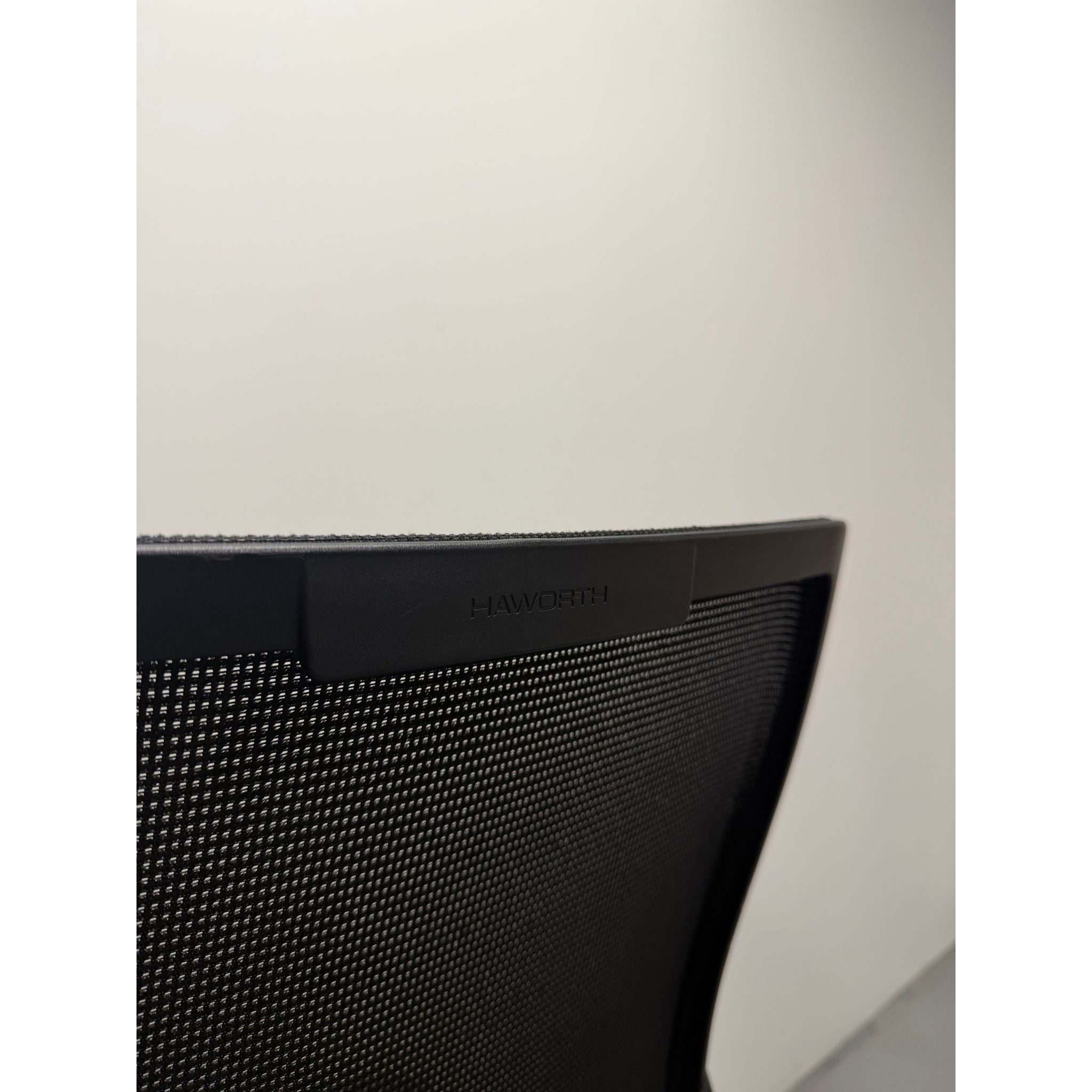 Haworth Aloha - Ergonomic Task Chair - Black - thegoodchairs