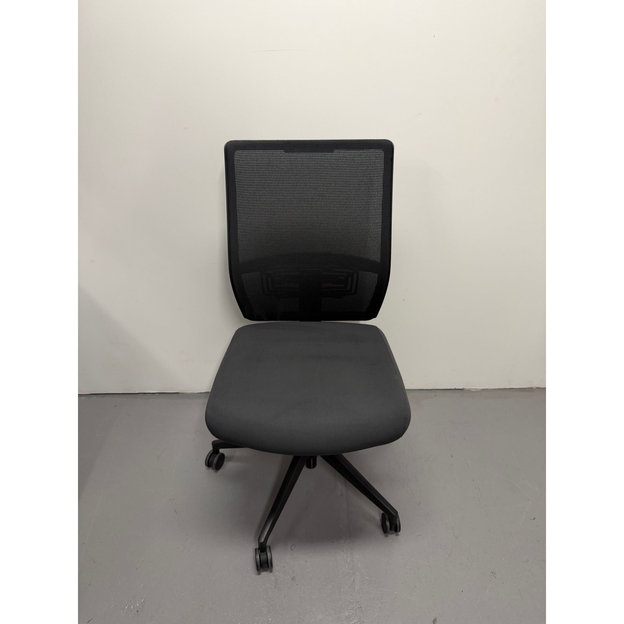 Haworth Aloha - Ergonomic Task Chair - Black - thegoodchairs