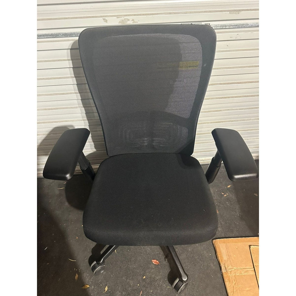 Haworth Zody - 4d Arms - thegoodchairs
