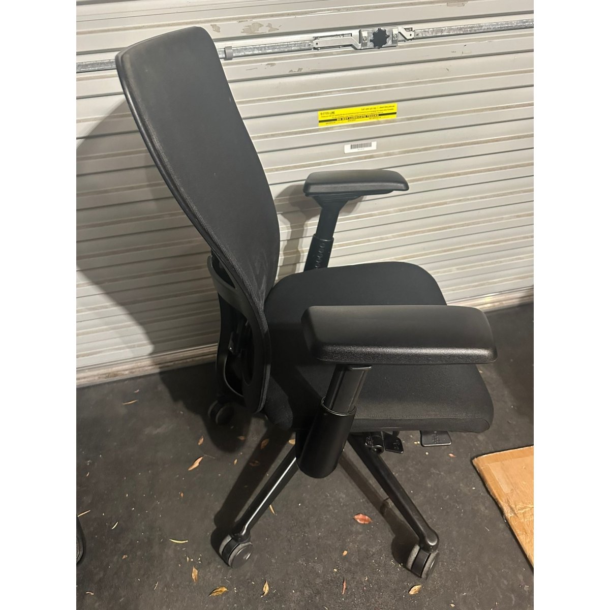 Haworth Zody - 4d Arms - thegoodchairs