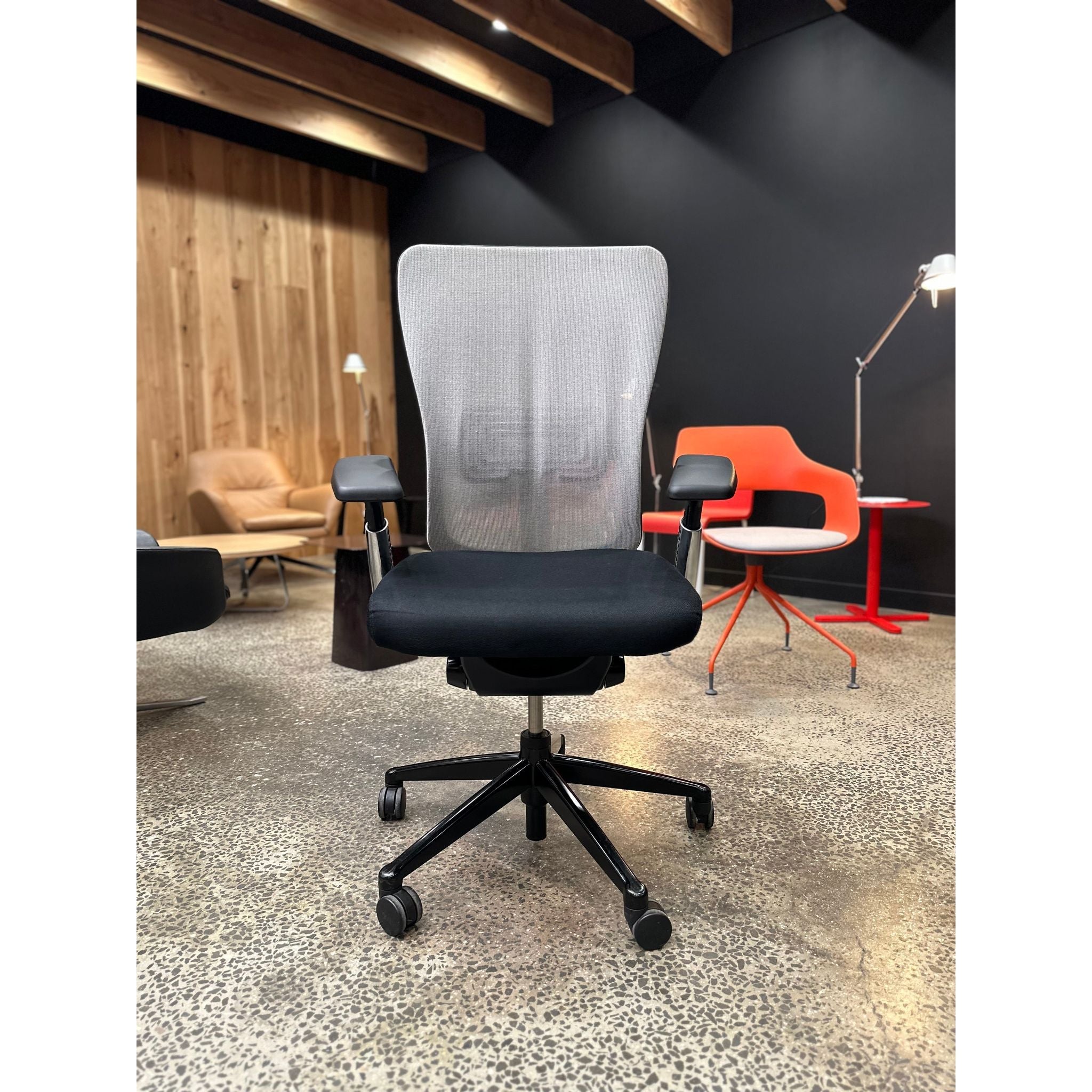 Haworth Zody - Chairs W/ New Arm Pads + Lumber System - thegoodchairs