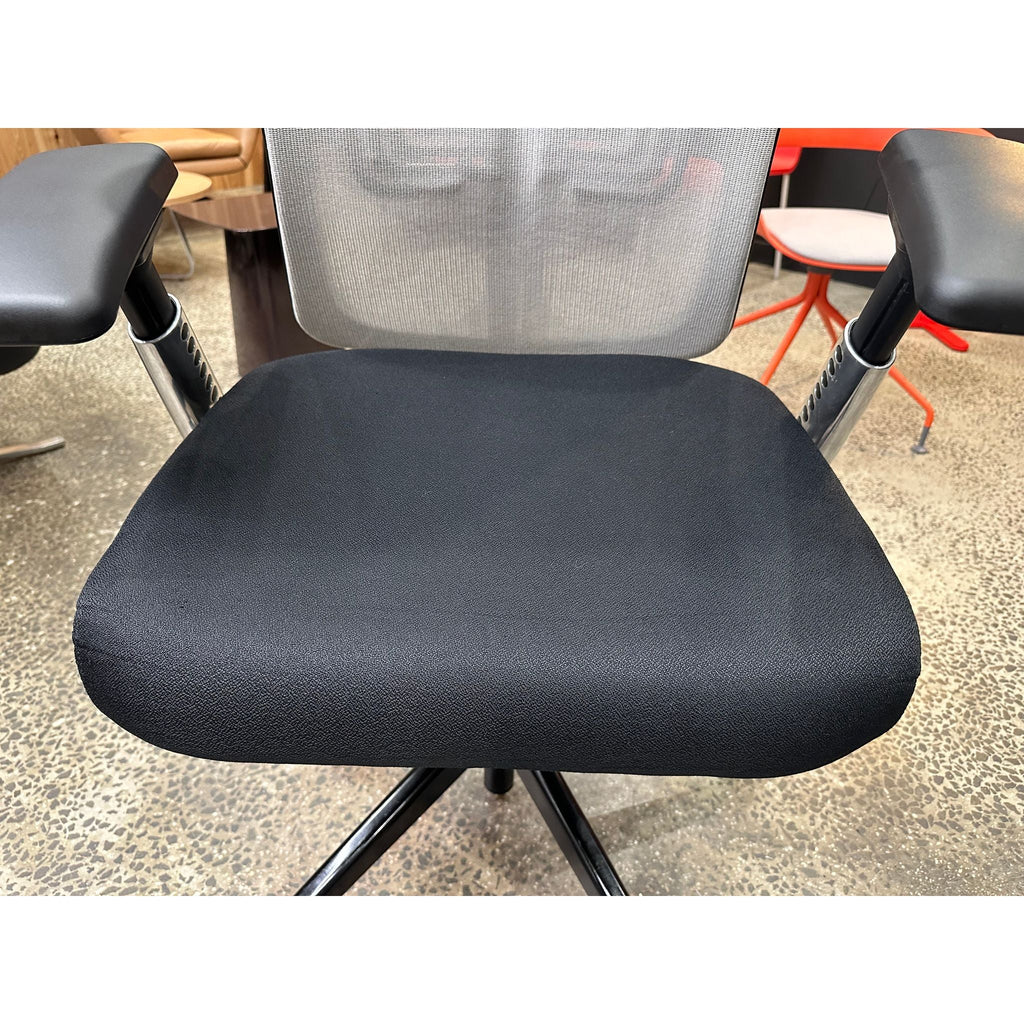 Haworth Zody - Chairs W/ New Arm Pads + Lumber System - thegoodchairs