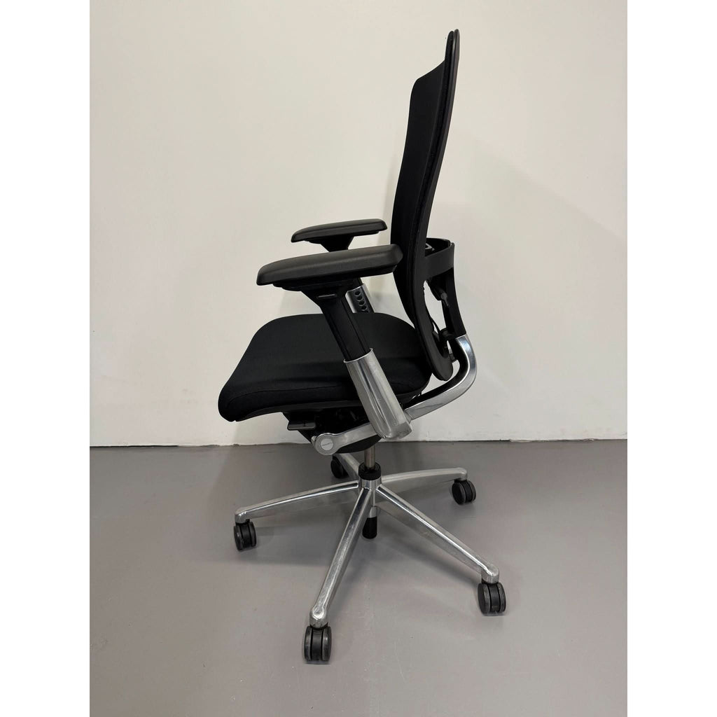 Haworth Zody - Ergonomic Office Chair - with 4d Armrests - thegoodchairs