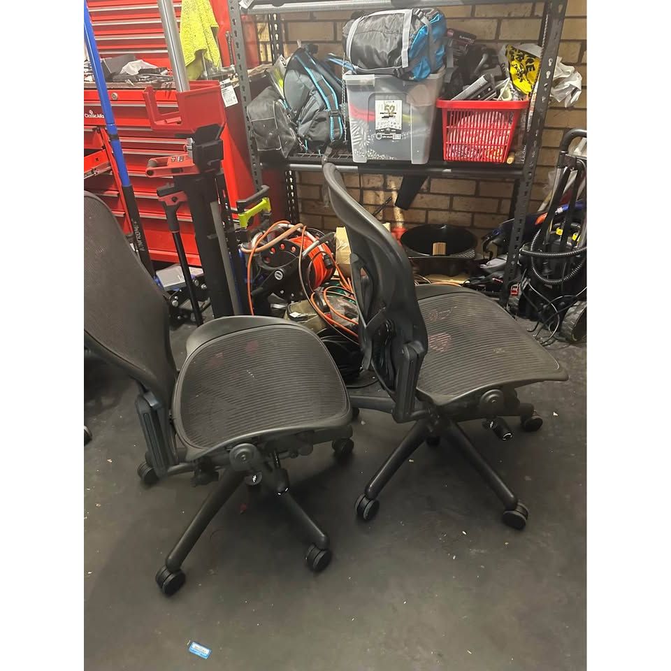 Herman Miller Aeron - Armless - Fully Loaded - thegoodchairs