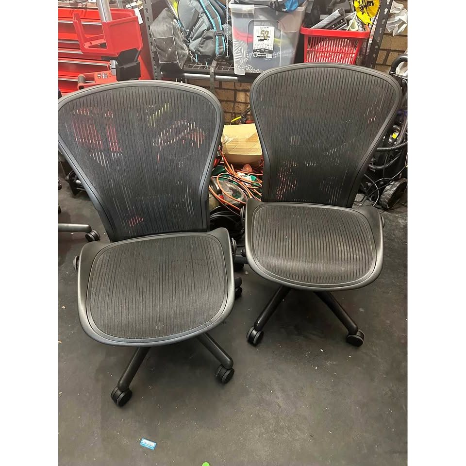 Herman Miller Aeron - Armless - Fully Loaded - thegoodchairs