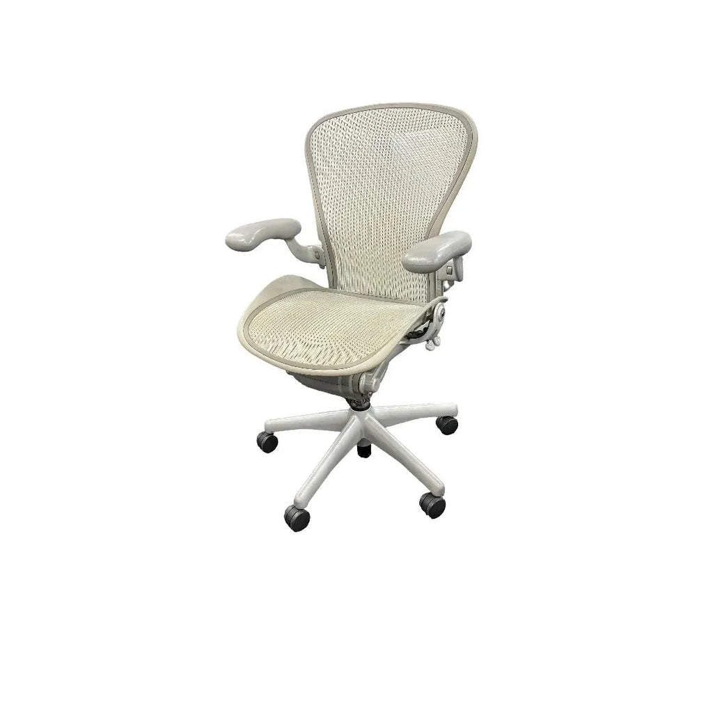 Herman Miller Aeron - Classic Mineral - Size B - thegoodchairs