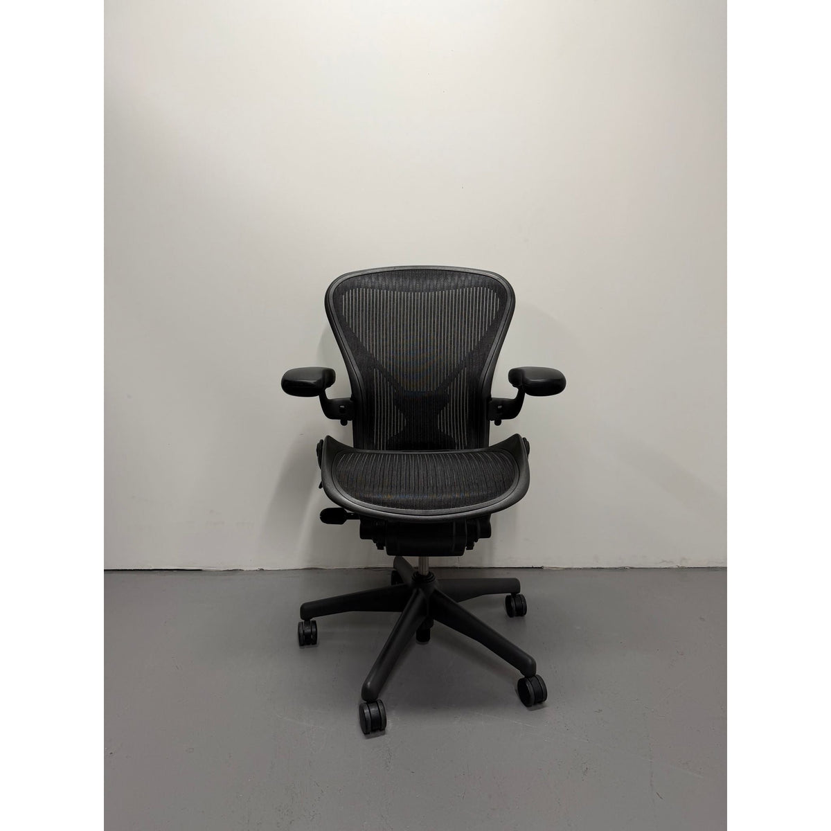 Herman Miller Aeron Classic Task Chair, Size B, Black, PostureFit - thegoodchairs