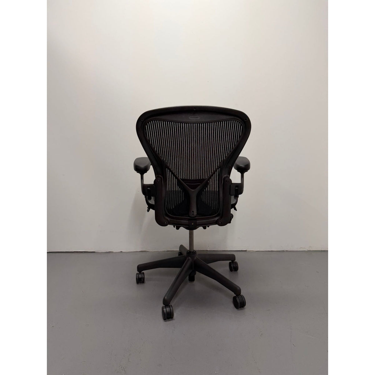 Herman Miller Aeron Classic Task Chair, Size B, Black, PostureFit - thegoodchairs
