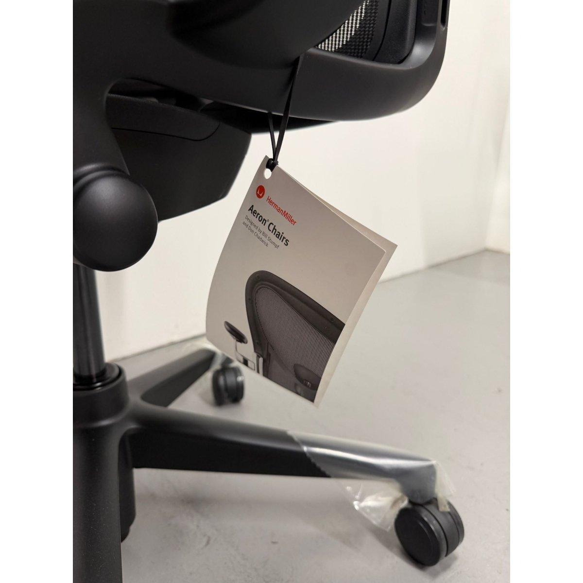 Herman Miller Aeron Remastered - Size C Chair in Onyx - thegoodchairs