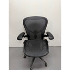 Herman Miller Aeron Remastered - Size C Chair in Onyx - thegoodchairs