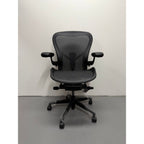 Herman Miller Aeron Remastered - Size C Chair in Onyx - thegoodchairs