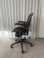 Herman Miller Aeron Size B – Adjustable Arms - thegoodchairs