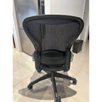 Herman Miller Aeron - Size B, No Arms - thegoodchairs