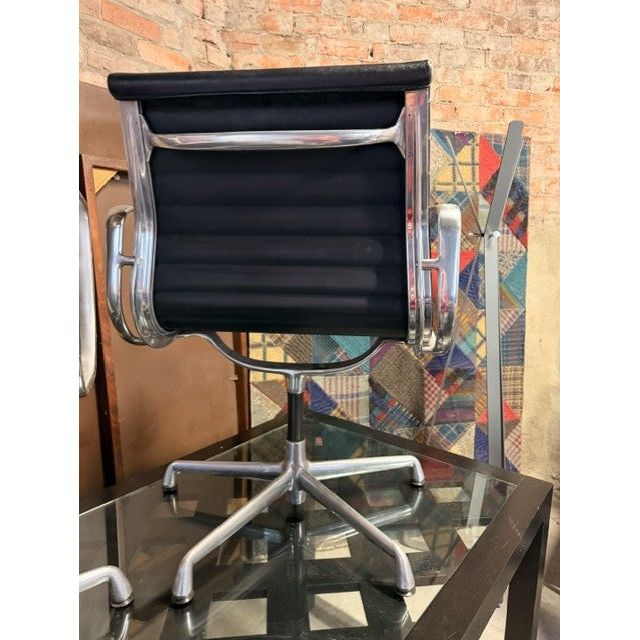 Herman Miller Aluminium Group Side Chair - thegoodchairs