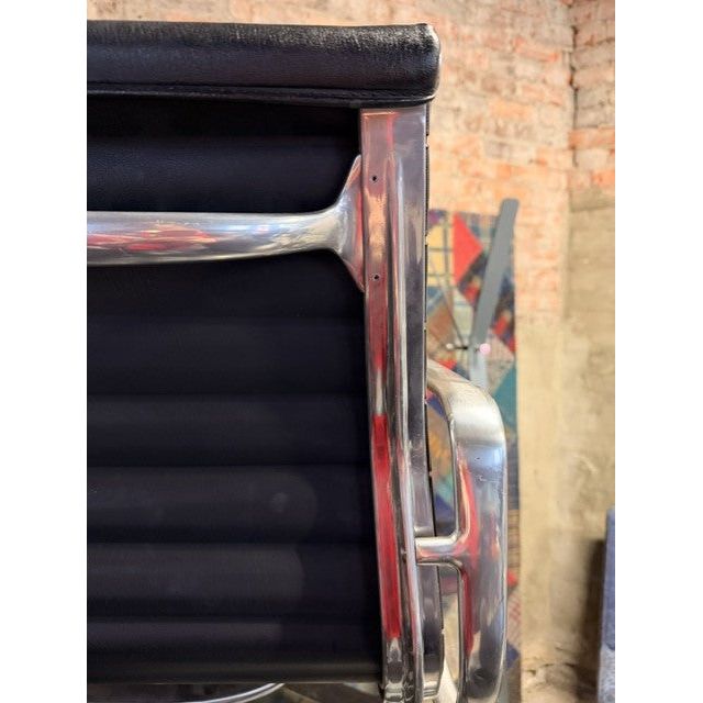 Herman Miller Aluminium Group Side Chair - thegoodchairs