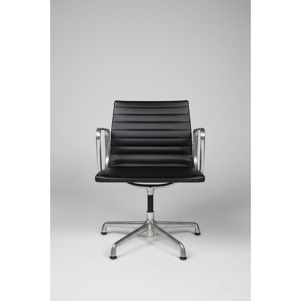 Herman Miller Aluminium Group Side Chair - thegoodchairs