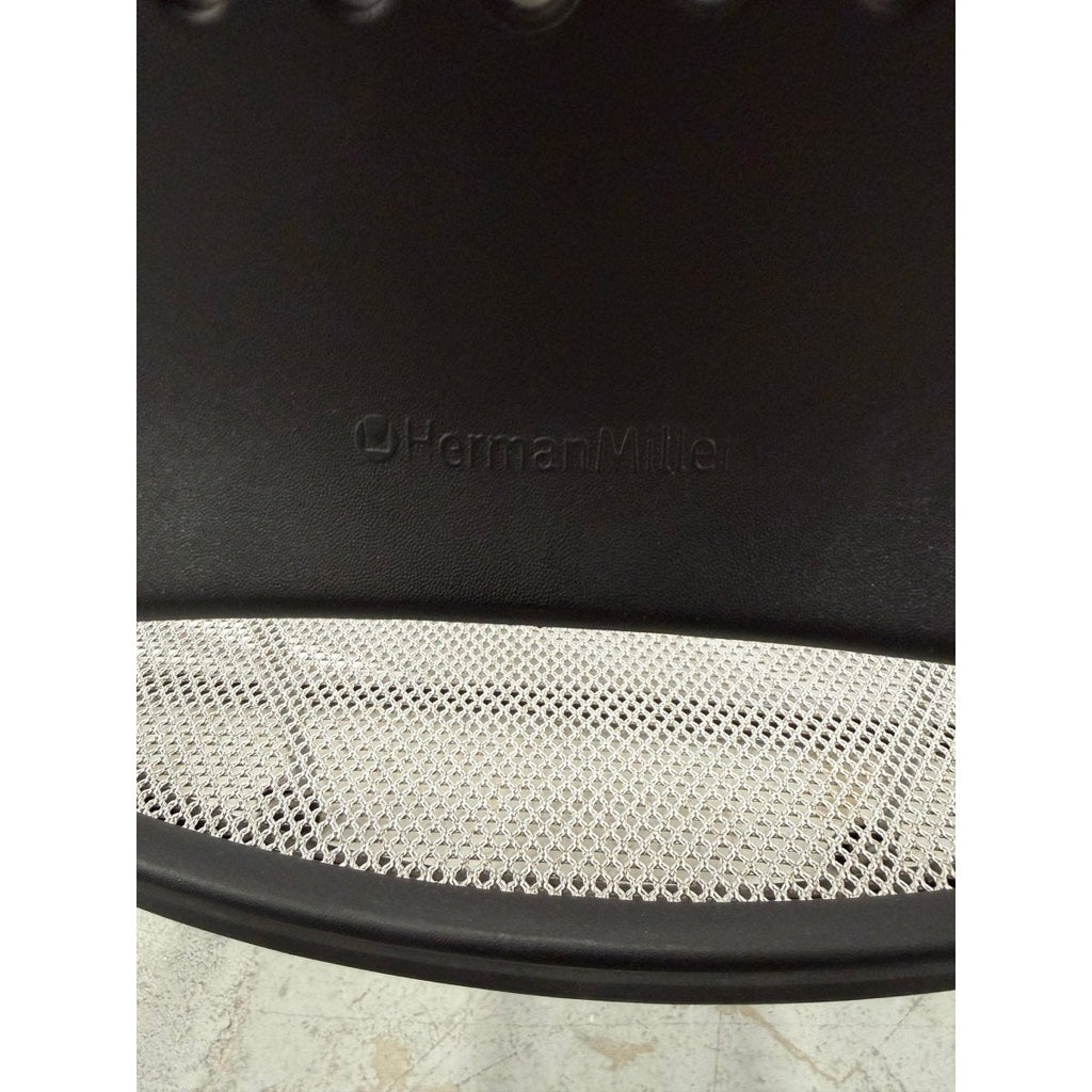 Herman Miller Caper - Stacker Chair on Casters - thegoodchairs