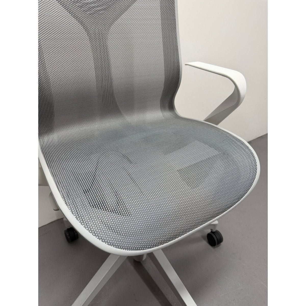 Herman Miller Cosm - Task Chair - Low Back - Mineral | Grey - thegoodchairs