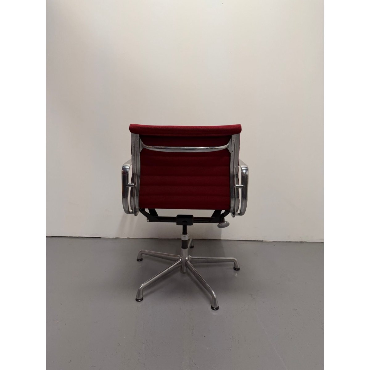 Herman Miller Eames - 50th Anniversary Edition - thegoodchairs