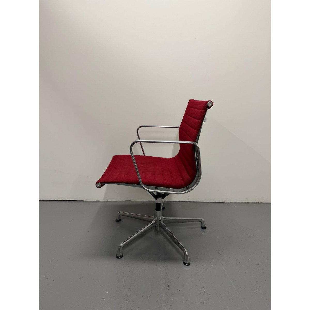 Herman Miller Eames - 50th Anniversary Edition - thegoodchairs
