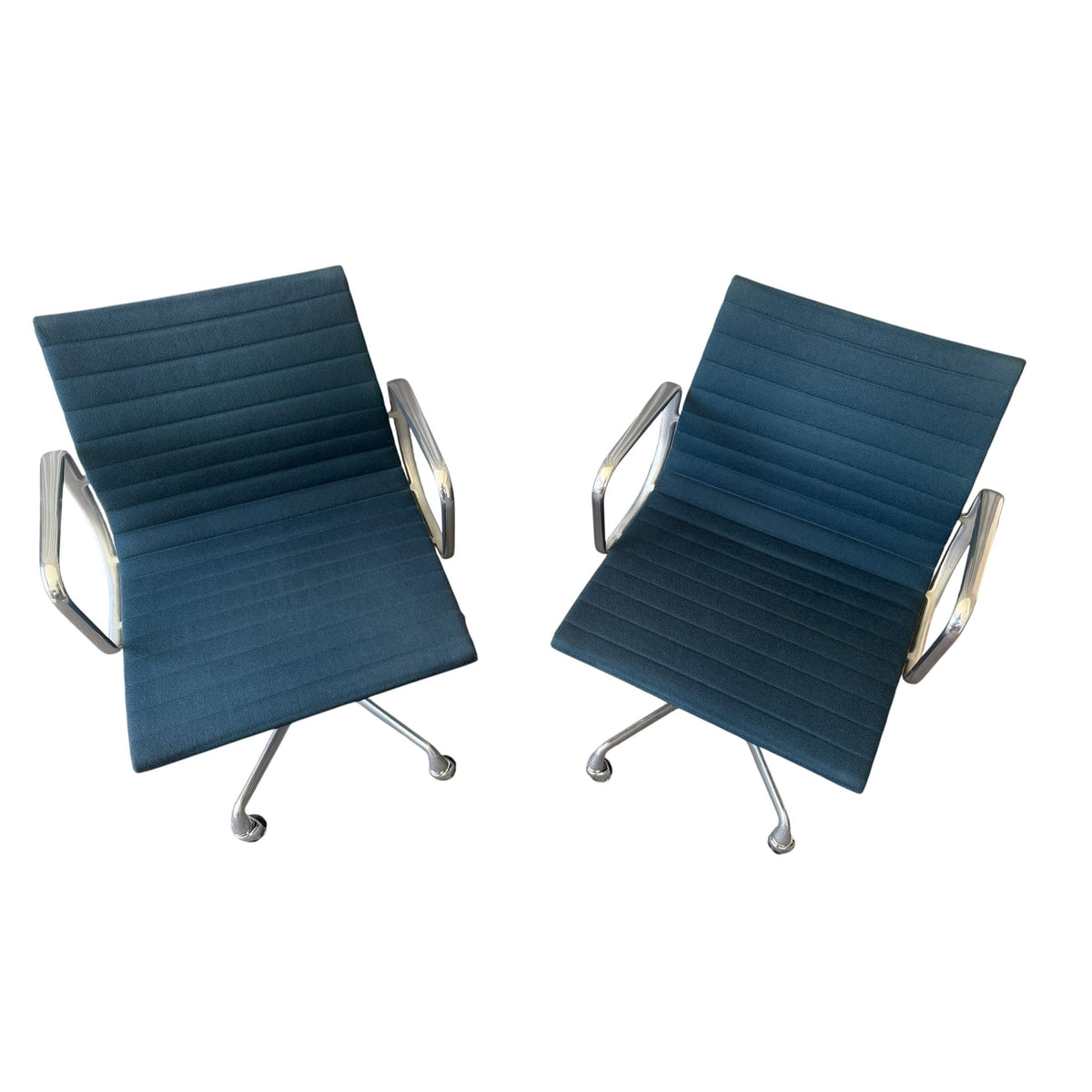 Herman Miller Eames Aluminium Group Chairs, Teal Blue, Set of 2 - thegoodchairs