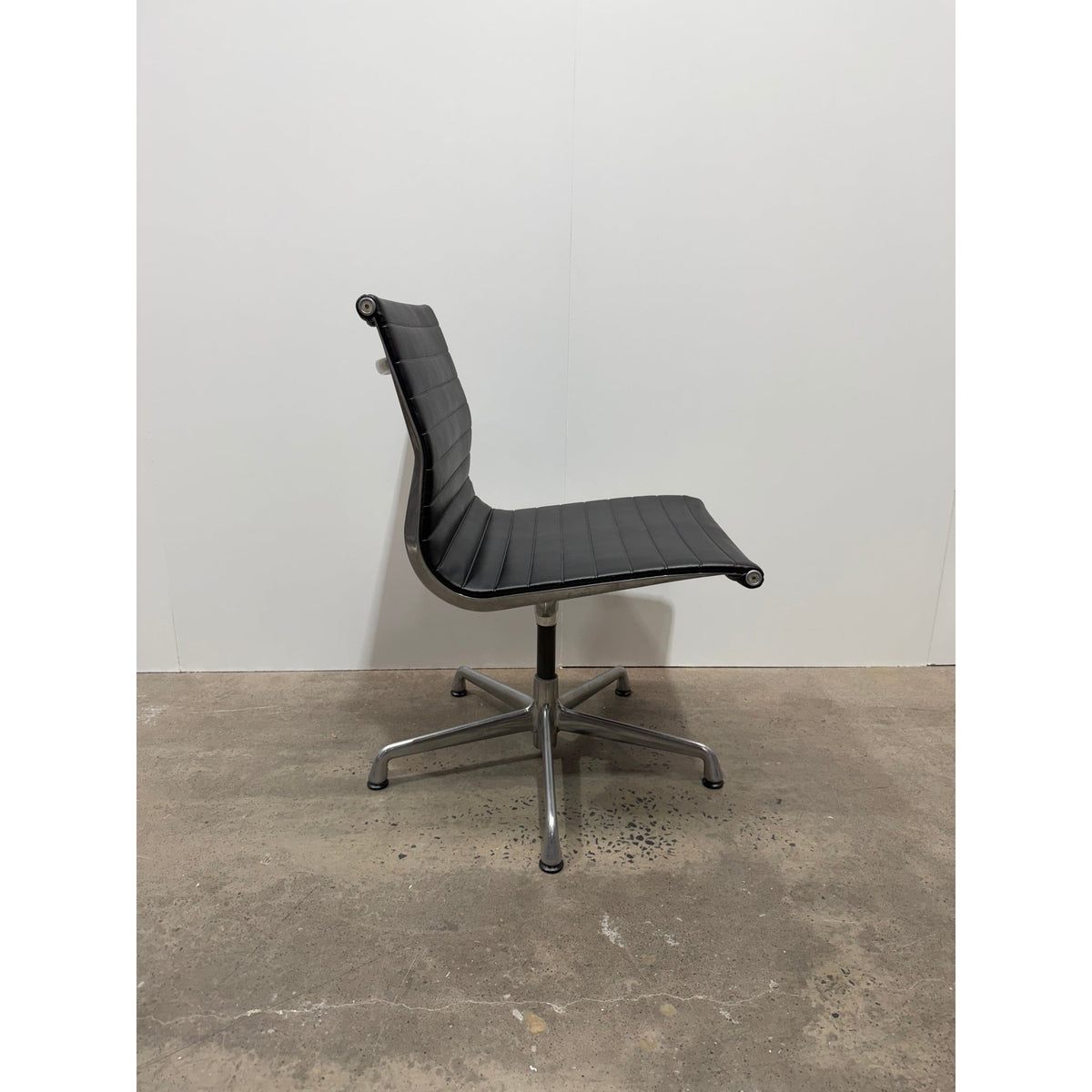 Herman Miller Eames Aluminium Group EA330 Side Chair, Black, Armless - thegoodchairs