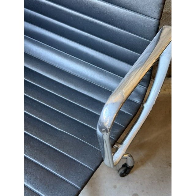 Herman Miller Eames Aluminium Group EA335 Management Chair, Black, Industrial Castors - thegoodchairs